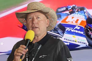 Kenny Roberts ist im Fahrerlager zurück