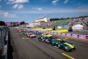 Nicolas Baert überraschte im Comtoyou Aston Martin