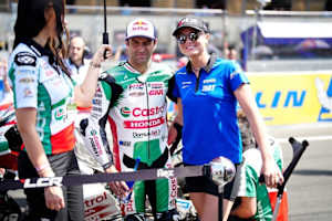Emily Bondi mit Johan Zarco