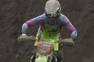 Romain Febvre gewann den ersten Lauf in Lugo