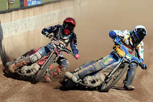 Mario Häusl (re.) im Stechen gegen Adam Bednar