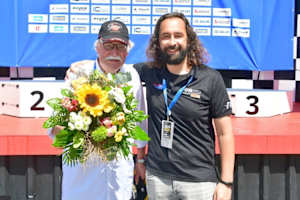 Bernd Fulk mit IDM-Serienmanager Normann Broy