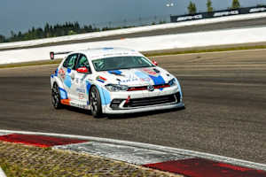 Der neue Polo GTI Cup bei Testfahrten auf dem Nürburgring