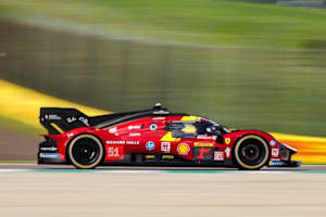 Der Werks-Ferrari 499P in Imola