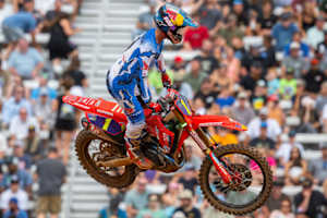 Jett Lawrence dominierte den Auftakt der SMX Playoffs