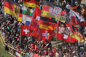 Loket zieht traditionell viele Fans aus Deutschland und der Schweiz an