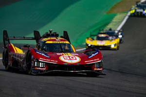 Zwei Ferrari 499P in Interlagos