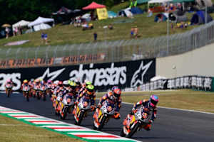 Veda Pratama (#54) gelang in Mugello das Doppel