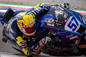 Aldi Mahendra fährt in der Supersport-WM 2025 eine solide Rookie-Saison