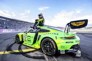 DTM-Champion Ayhancan Güven, der von Red Bull unterstützt wird, steigt zum vollwertigen Porsche-Werksfahrer auf