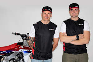 Das Fantic Werksteam mit Brent Van Doninck und Alberto Forato