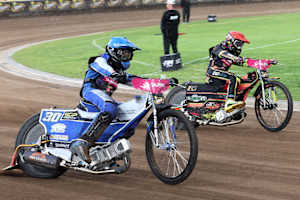 Leon Madsen (li.) hat nur ein Ziel: Zurück in den Grand Prix