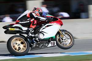 Leon Camier zeigte, was in der MV Agusta F4RR steckt