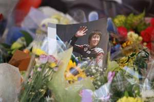 Ein Meer aus Blumen für Shoya Tomizawa