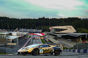 Der goldfarbene Lamborghini von Andrea Caldarelli