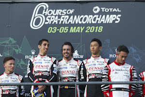 Fernando Alonso durfte sich endlich wieder als Sieger feiern lassen