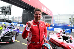 WM-Leader Oliver Rowland entschied den zweiten ePrix im Big-Sight-Ausstellungszentrum für sich