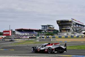 Fernando Alonso, Sébastien Buemi und Kazuki Nakajima durften in Le Mans den Sieg bejubeln