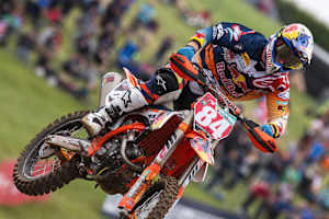 Jeffrey Herlings (KTM) gewinnt den ersten Lauf in Matterley Basin