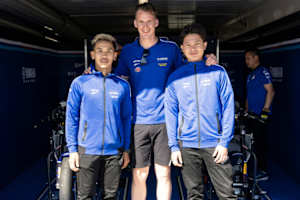 Anupab Sarmoon, Kervin Bos und Apiwath Wongthananon (v.l.)