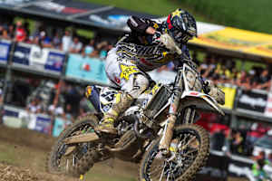 Max Anstie gewann den ersten MX2-Lauf in Frauenfeld (Schweiz)