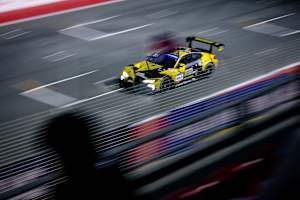 BMW führt die Konkurrenz bei den 24h Dubai weiter vor