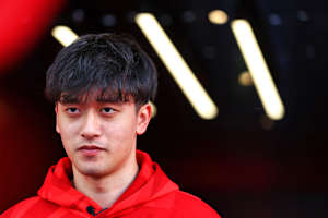 Wird Zhou Guanyu bei Cadillac ein neues Zuhause finden?