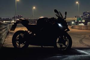 BMW Teaser: Mit diesem Bild kündigt BMW sein Einstieger-Sportbike an