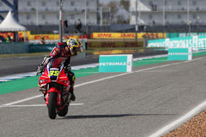 Wo ist das Problem? Auch Joan Mir musste den GP vorzeitig beenden