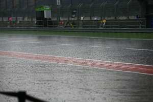 Regen ist der Feind von Superbike-Tests