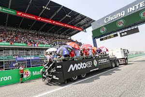 Alle auf einem Wagen: Die 22 Piloten der MotoGP