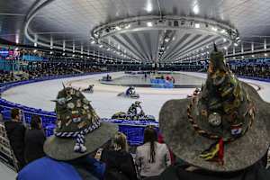 Die bayerischen Fans hoffen in Heerenveen auf eine Überraschung