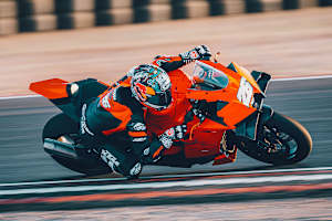 Neu auf dem Markt: Die KTM 990 RC-R