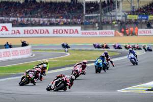 MotoGP in Le Mans: Lange führte Bezzecchi das Feld an