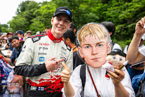 Sami Pajari und zwei Doppelgänger