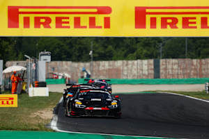 Tresor Attempto Racing gewinnt Crashderby in Monza