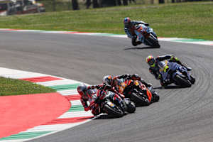 Marc Marquez im Duell mit den jungen Landsleuten Acosta und Aldeguer