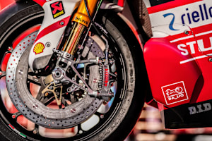 Carbon-Keramik-Bremsen von Brembo