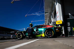 Jamie Day auf der Pole-Position im ADAC GT Masters