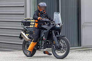 Das Design der kommenden KTM 790 Adventure ist schlanker und gefälliger