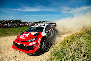 Toyota-Youngster Sami Pajari führt die Rallye Estland an