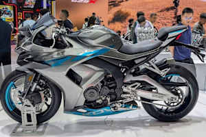Kove 650RR: Konkurrenzfähige Leistung, nur 180 kg, sensationeller Preis