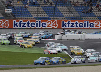 Thiim flieht am Start vor Estre