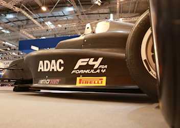 Die Rennen der ADAC Formel 4 sollen 2015 an acht Wochenenden ausgetragen werden