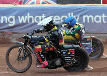Kai Huckenbeck führt das deutsche Team an – hier gegen Vizeweltmeister Brady Kurtz aus Australien