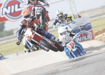 Lukas Höllbacher (vorne) fuhr überragend