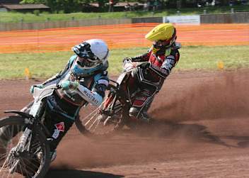 Der Leipziger Patrick Hyjek (links) hofft auf den Einzug ins U19-EM-Finale