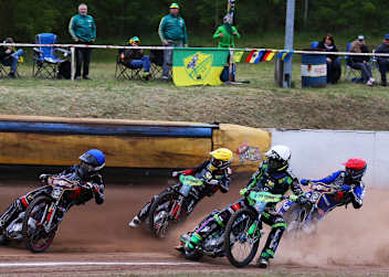 Güstrow gewann zum Bundesliga-Auftakt in Wittsrock