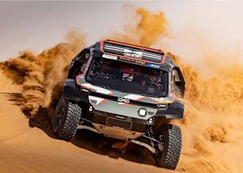 Dacia-Pilot Sebastien Loeb will bei der ADDC das Dakar-Malheur vergessen machen
