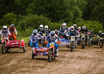 Dominant in Gerstetten: Prümmer/Steegmans (#17), Peter/Hoffmann (#20), Foden/Weinmann (#10), dahinter Häcker/Häcker (#513), Hengster/Jahn (914), Seifert/Kinder (#3)